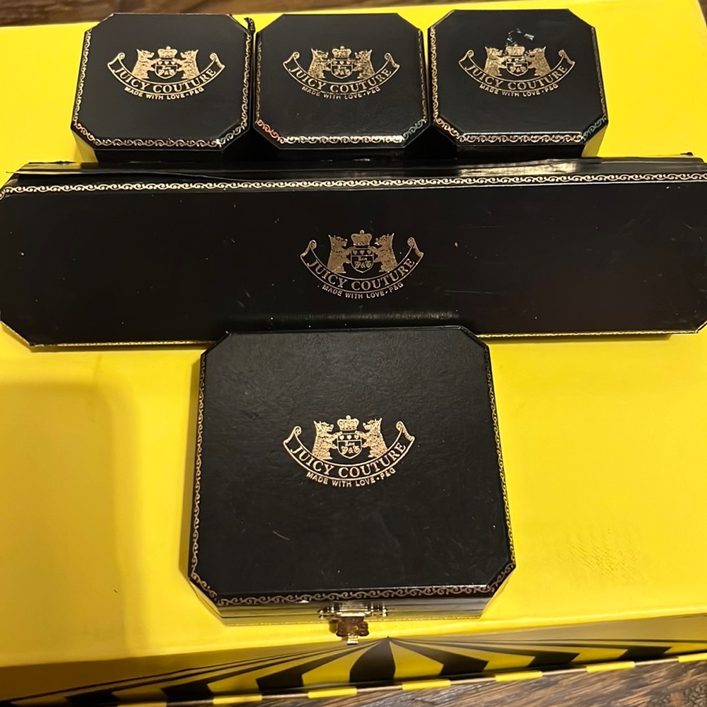 Juicy Couture empty boxes 1 long bracelet box,1 long bracelet box,3 charm boxes
